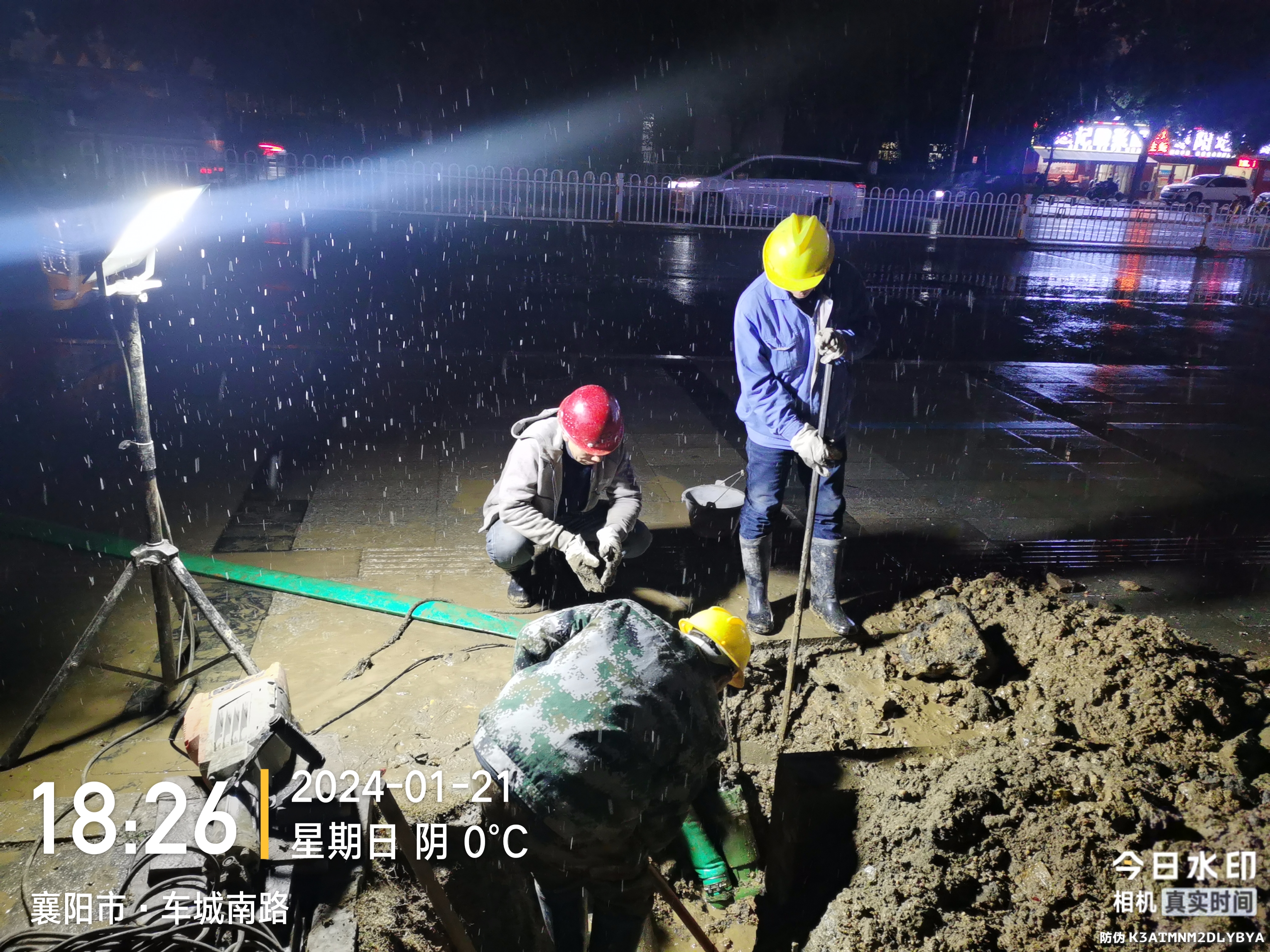 保障供水，樊城管網(wǎng)“凍”真格！